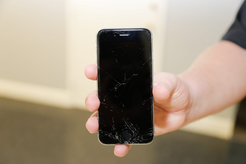 iPhone Screen Avoid Further Damage